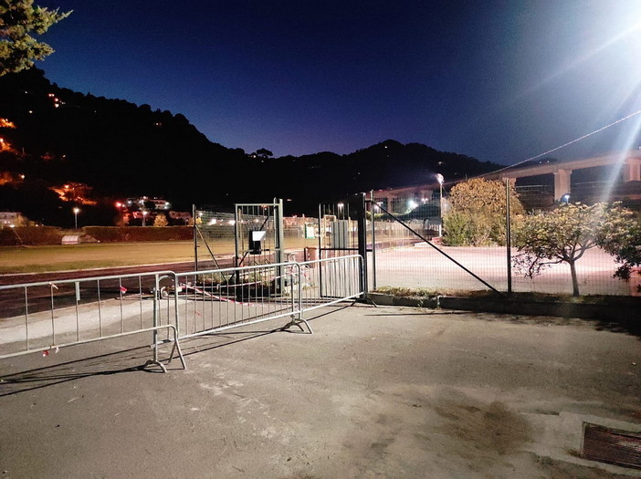 La Croce Azzurra Misericordia di Vallecrosia ha installato un impianto di illuminazione al Campo Raoul Zaccari di Camporosso