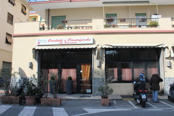 Imperia: misterioso principio d'incendio ai danni della pizzeria Cacelotti e Ciantafurche
