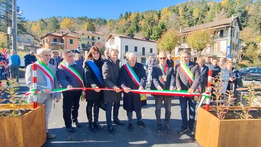 Pornassio: inaugurato il nuovo piazzale dei Forti di Nava, Adolfo "Opera attesa da anni, importante per il rilancio turistico" (foto e video)