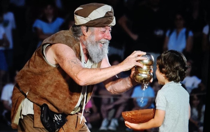 Riva Ligure, lo spettacolo "Magie d'Oriente" con l'illusionista Oniveres