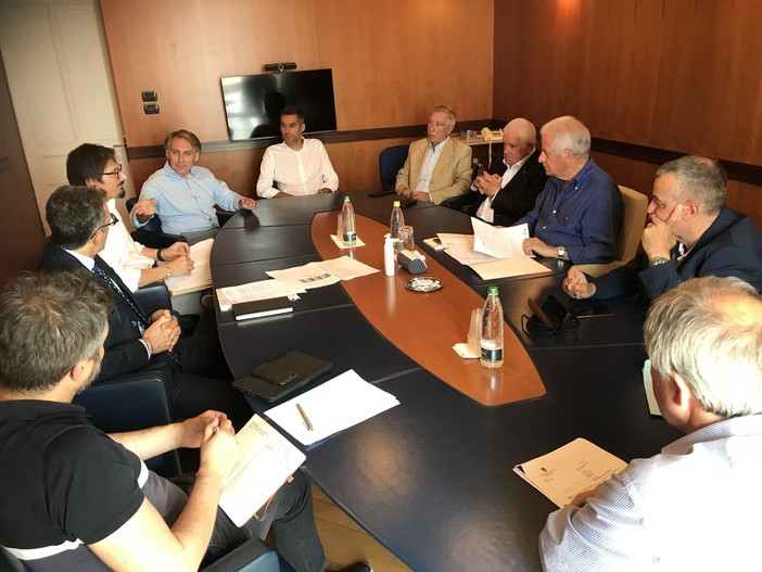 Statale 28, in arrivo dall’Anas 15 milioni. Il presidente della Provincia Scajola: “Arteria fondamentale per lo scambio turistico e commerciale con il Piemonte” (foto e video)