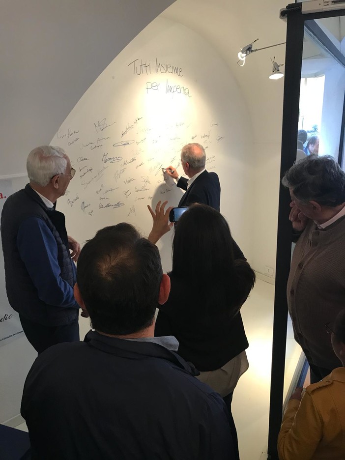Elezioni comunali a Imperia: nel pomeriggio inaugurato anche il point di Oneglia del candidato Sindaco Claudio Scajola
