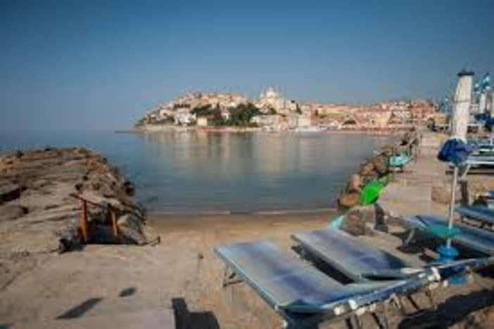 Imperia: polemica sulle condizioni dei bagni al porto turistico. Barla (Il Moletto): "Problemi causati da chi ha costruito il porto" Imperia: polemica sulle condizioni dei bagni al porto turistico. Barla (Il Moletto): "Problemi causati da chi ha costruito il porto"