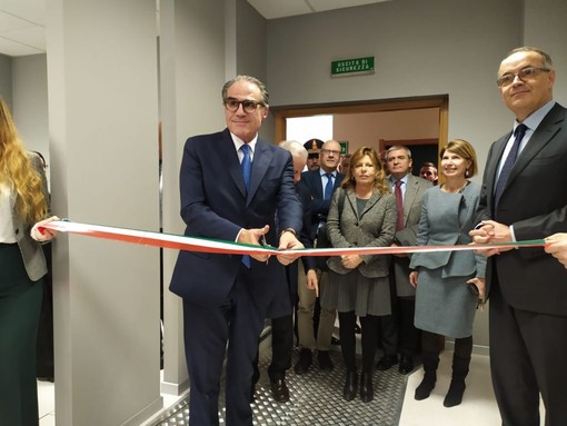 Imperia: inaugurata una nuova aula penale, Bracco: "Diminuito l'arretrato dei processi penali e civili" (foto e video)