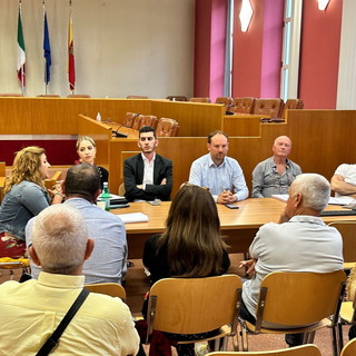 Ventimiglia: i risultati del primo confronto tra i Comitati di quartiere e l’Amministrazione comunale Ventimiglia: i risultati del primo confronto tra i Comitati di quartiere e l’Amministrazione comunale