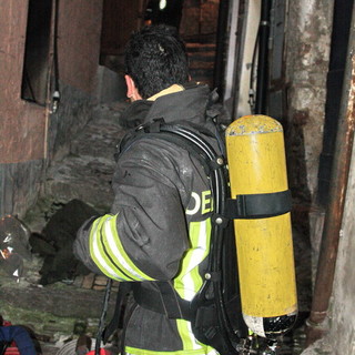 Sanremo: incendio di sabato scorso in un appartamento della Pigna, denunciato il proprietario