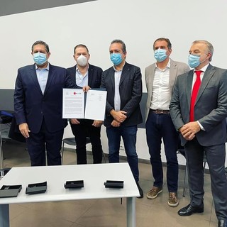 Lavoro: agevolazioni per redditi medio bassi, Regione Liguria e Sindacati firmano intesa per detrazioni ai lavoratori dipendenti e contributi a fondo perduto alle microimprese
