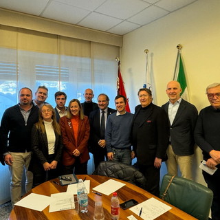 La Federalberghi della provincia di Imperia incontra l'Assessore al Turismo regionale Luca Lombardi La Federalberghi della provincia di Imperia incontra l'Assessore al Turismo regionale Luca Lombardi
