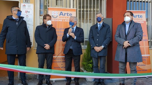 Imperia, riammodernati 72 alloggi di edilizia residenziale pubblica, Marco Scajola: "Investiti 1 milione e 200 mila euro per dare più servizi ai cittadini" (foto e video)