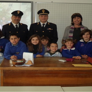 Lezione di educazione stradale per gli alunni della scuola di Triora 'P.F. Ferraironi'