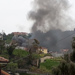 Imperia: doppio intervento dei vigili del fuoco per due incendi in strada Ciosa e Torrazza
