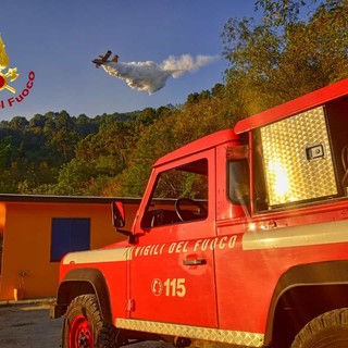 Emergenza incendi: a Ceriana continuano i voli dei Canadair e intanto proseguono le indagini