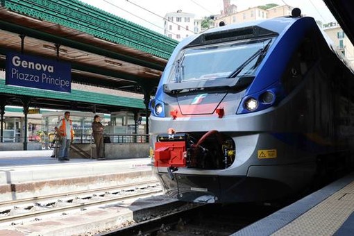 Trasporti: Berrino “Treni Jazz hanno elevati standard di comfort e adatti alle esigenze delle tratte e delle fasce orarie interessate”