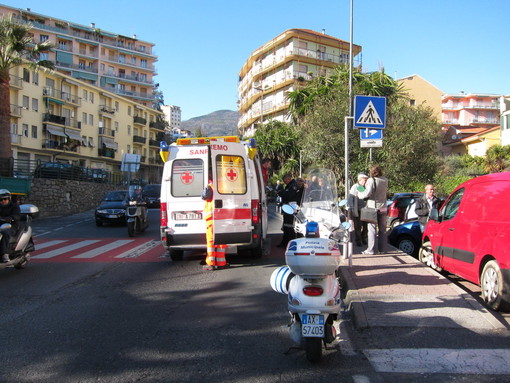 Sanremo: investita sulle strisce pedonali, 56enne portata d'urgenza al Pronto Soccorso