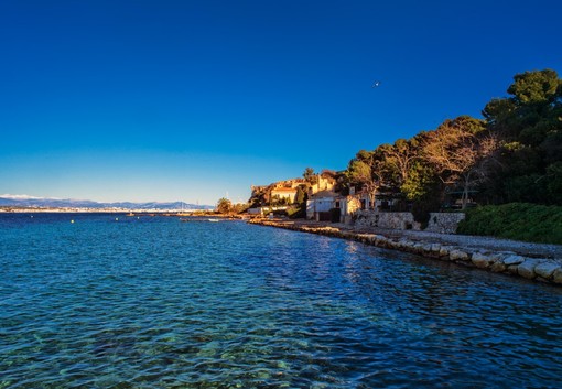 Gita alle isole Lerins: l'iniziativa del Club Alpino Italiano di Ventimiglia Gita alle isole Lerins: l'iniziativa del Club Alpino Italiano di Ventimiglia