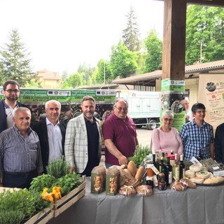 Presentato ufficialmente il brand olfattivo della Liguria: il sale della nostra regione aromatizzato ai profumi della terra di ‘Colombo’