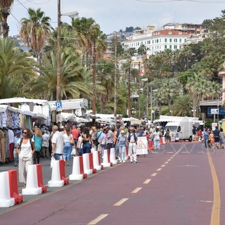 Sanremo: conferimento della plastica al mercato, Fiva Confcommercio "Vogliamo collaborare, parliamone" Sanremo: conferimento della plastica al mercato, Fiva Confcommercio "Vogliamo collaborare, parliamone"