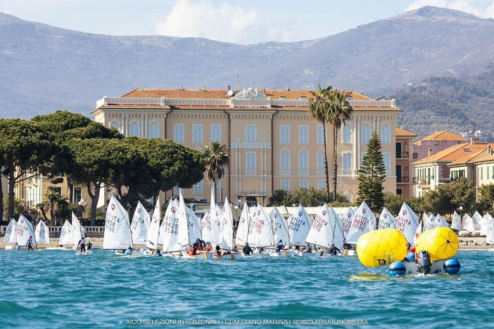 Vela: Leonardo Grossi vince la Selezione Interzonale Optimist di Diano Marina Vela: Leonardo Grossi vince la Selezione Interzonale Optimist di Diano Marina