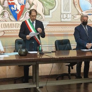 Diano Marina, inizia l’era di Za Garibaldi sindaco: "Insieme scriviamo un nuovo capitolo" (Foto e Video)