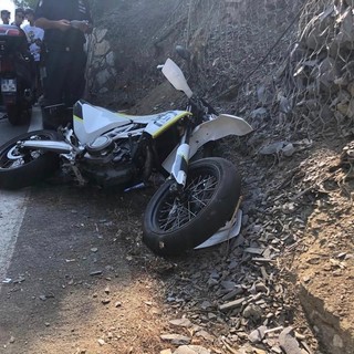 Diano Marina, incidente a Capo Berta: giovane motociclista trasportato a Pietra Ligure in codice rosso (Foto)