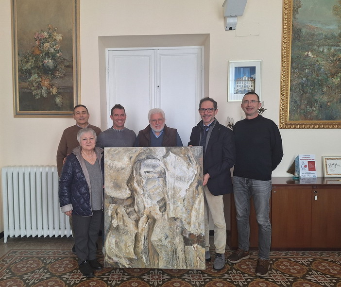 Bordighera:  l'artista Pina Morlino dona alla città 'Balzi Rossi', dipinto esposto nel corso della mostra 'Elegie Cromatiche'