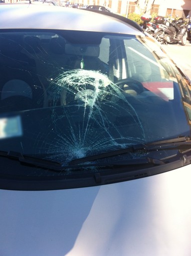 Anziani coniugi investiti ieri in via Girolamo Rossi a Ventimiglia: è morto l'82enne Giovanni Giganti