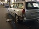 Ventimiglia, incidente in via Cavour, distrutte alcune auto: il conducente ha tentato di scappare (foto)