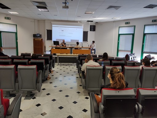 Polo universitario imperiese, in aula il 13 settembre con Green pass e mascherina (Foto e Video) Polo universitario imperiese, in aula il 13 settembre con Green pass e mascherina (Foto e Video)