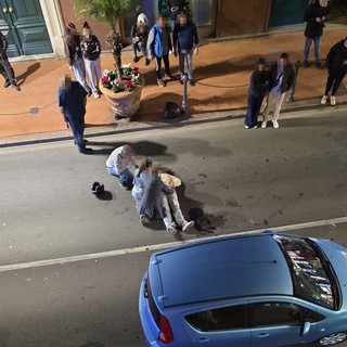 Bordighera, incidente in via Vittorio Emanuele II: un ferito (Foto) Bordighera, incidente in via Vittorio Emanuele II: un ferito (Foto)