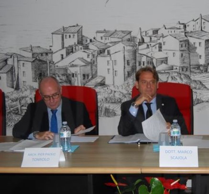 Santo Stefano al Mare: successo per l'incontro sul &quot;Piano Casa&quot; con l'Assessore Regionale Marco Scajola e l'Architetto Pier Paolo Tomiolo