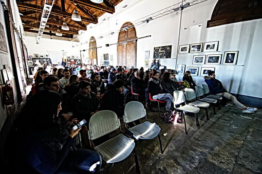 Via al nuovo corso del Club Tenco a Sanremo: lavoro di digitalizzazione nella sede che avrebbe bisogno di nuovi lavori Via al nuovo corso del Club Tenco a Sanremo: lavoro di digitalizzazione nella sede che avrebbe bisogno di nuovi lavori