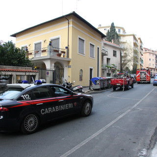 Sanremo: abusivi occupano un'abitazione in via Martiri, la segnalazione di un lettore Sanremo: abusivi occupano un'abitazione in via Martiri, la segnalazione di un lettore