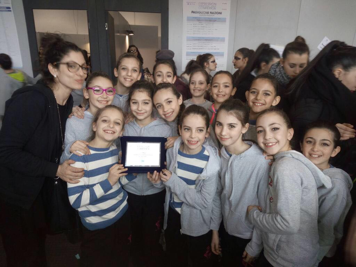 Notevoli riconoscimenti per gli allievi della scuola 'Dance in Emotion' al concorso internazionale 'Expression 2018' Notevoli riconoscimenti per gli allievi della scuola 'Dance in Emotion' al concorso internazionale 'Expression 2018'