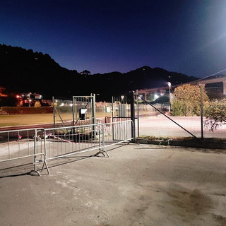 La Croce Azzurra Misericordia di Vallecrosia ha installato un impianto di illuminazione al Campo Raoul Zaccari di Camporosso