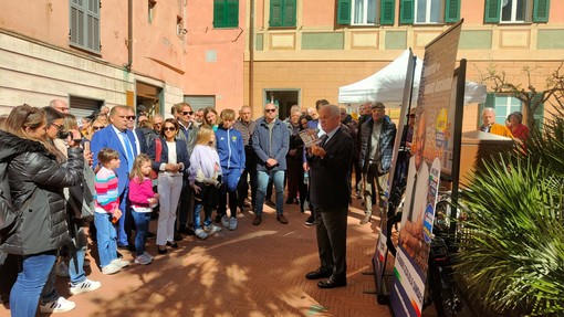 Elezioni a Imperia: Claudio Scajola inaugura il primo point, su Bracco "Da quella parte giustizialismo forcaiolo"