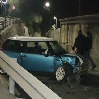 Ventimiglia: dopo lo schianto in via Gallardi sarà pesantemente multato il 21enne che ha distrutto ieri quattro auto