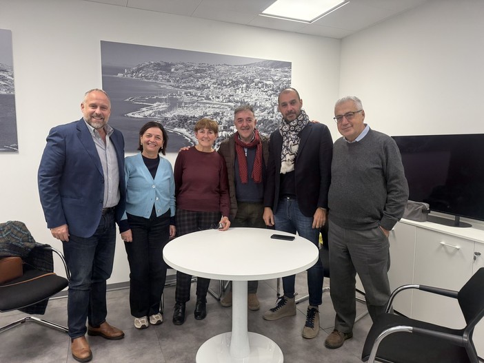 PNRR e Mercato dei Fiori: incontro tra associazioni agricole e Amaie Energia per definire il futuro degli investimenti PNRR e Mercato dei Fiori: incontro tra associazioni agricole e Amaie Energia per definire il futuro degli investimenti