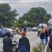 Sanremo, incidente moto-auto a Bussana: scattano i soccorsi (Foto)