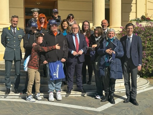 Il Prefetto incontra gli alunni e i docenti di sostegno dell’Istituto Ruffini Il Prefetto incontra gli alunni e i docenti di sostegno dell’Istituto Ruffini