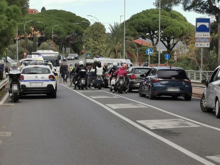 Sanremo, incidente stradale a Bussana: viabilità ripristinata
