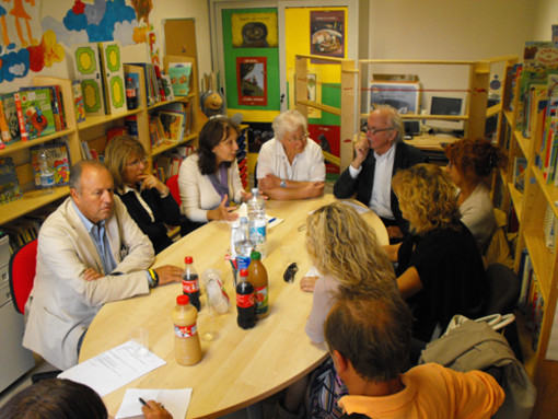 incontro tra i rappresentanti delle scuole dell'infanzia e il prof. P.Doyè