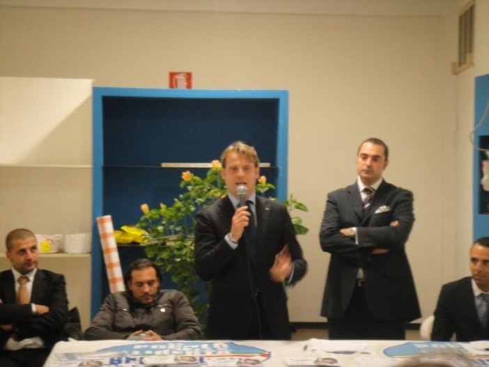 L'inaugurazione di una sede PDL ad Imperia L'inaugurazione di una sede PDL ad Imperia