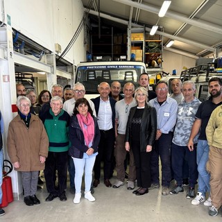 Sanremo, il candidato Mager incontra i volontari della squadra di Protezione Civile e Antincendio boschivo Sanremo, il candidato Mager incontra i volontari della squadra di Protezione Civile e Antincendio boschivo
