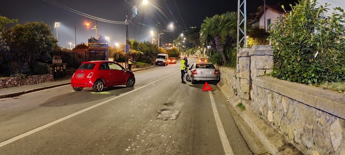 Sanremo: scontro frontale in corso Marconi, ferite due donne (foto)