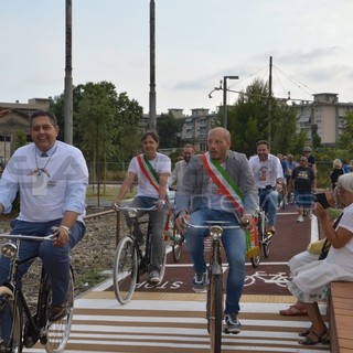 Grande festa per l'inaugurazione della Ciclovia Pelagos che collega Ventimiglia e Camporosso (Foto e Video) Grande festa per l'inaugurazione della Ciclovia Pelagos che collega Ventimiglia e Camporosso (Foto e Video)