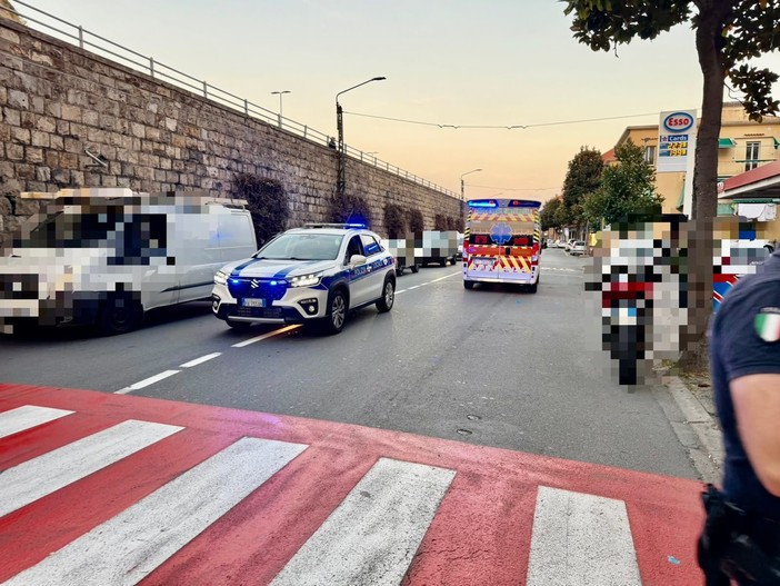 Ventimiglia, incidente in corso Genova: scattano i soccorsi (Foto) Ventimiglia, incidente in corso Genova: scattano i soccorsi (Foto)