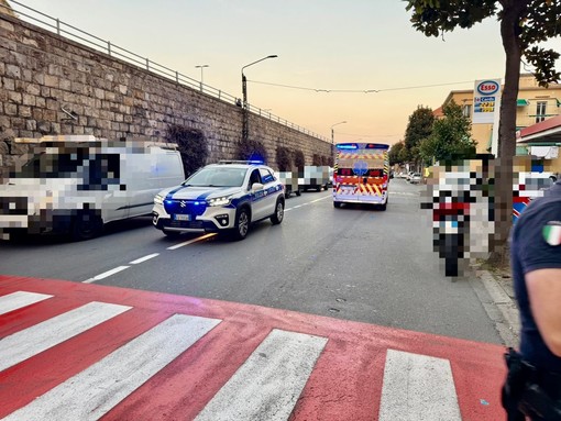 Ventimiglia, incidente in corso Genova: scattano i soccorsi (Foto)