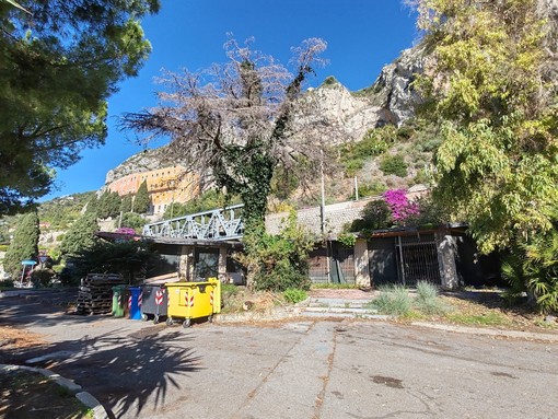 Ventimiglia, Scullino: "Manufatti comunali e demaniali abbandonati ai Balzi Rossi"