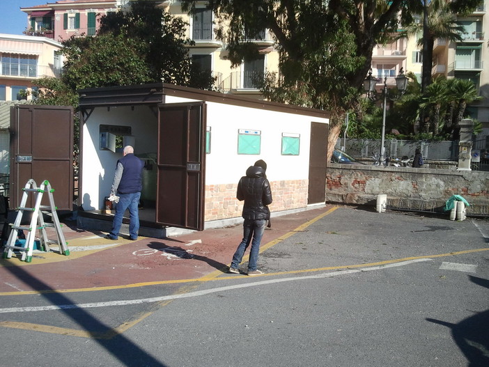 Sanremo: aperta nuova isola ecologica in via Nino Bixio nella zona del parcheggio della ex Stazione FS Sanremo: aperta nuova isola ecologica in via Nino Bixio nella zona del parcheggio della ex Stazione FS