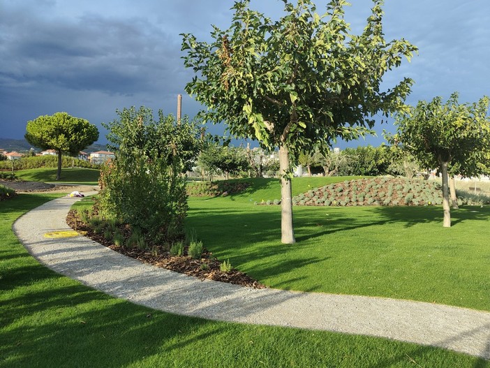 Imperia, restyling del parco urbano, il Comune investe quasi 300 mila euro: prevista la videosorveglianza e un'area cani attrezzata